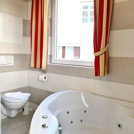 - Quisisana, Whg 2 Засниц